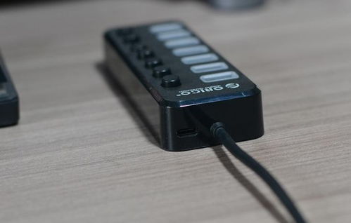 USB接口拔插烦？一个HUB搞定！扩展接口+免弯腰的实用神器
